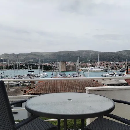 Apartment Sea View *